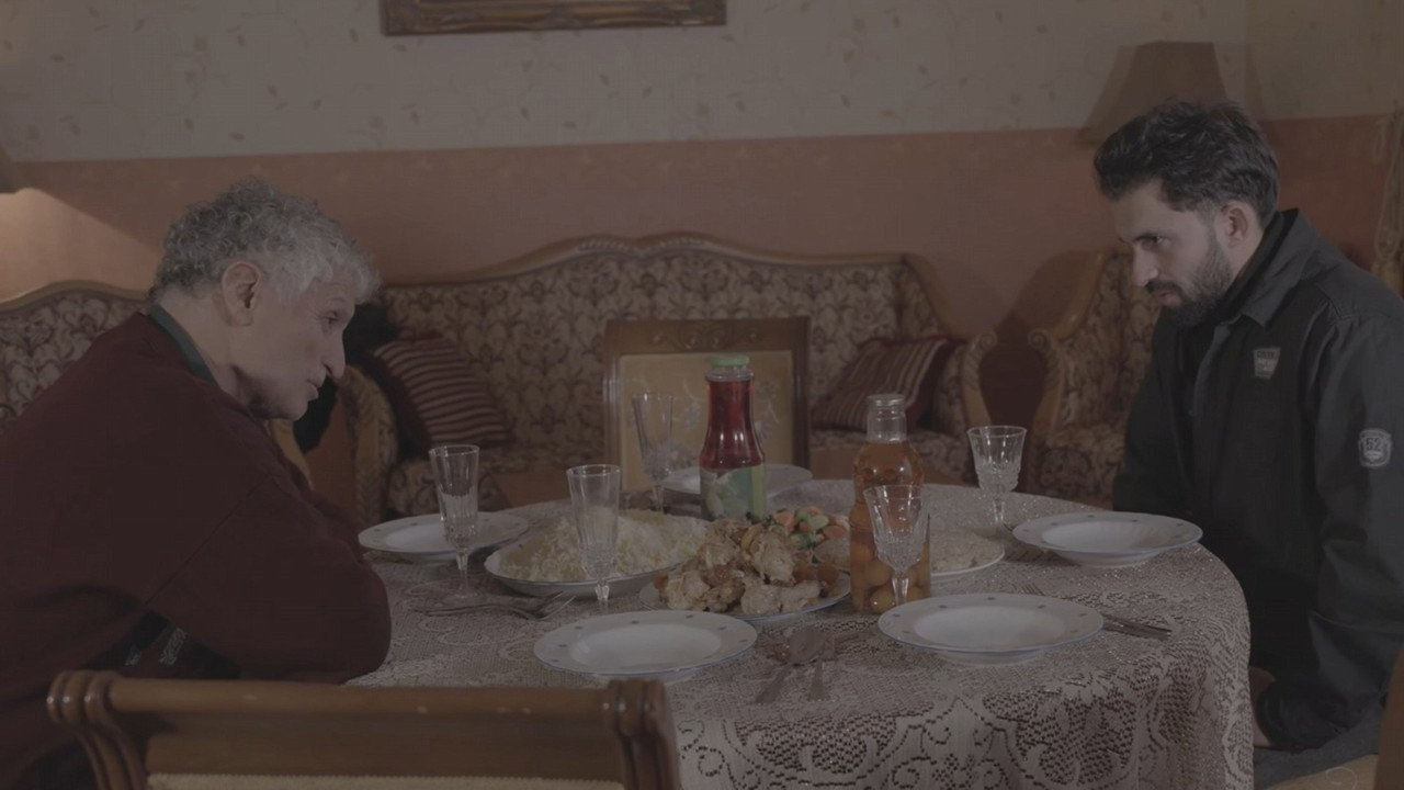 19:00