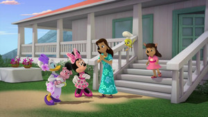 Happy Hula Helpers!