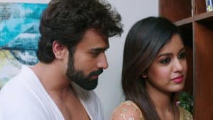 Raghbir and Pragati Get Close!